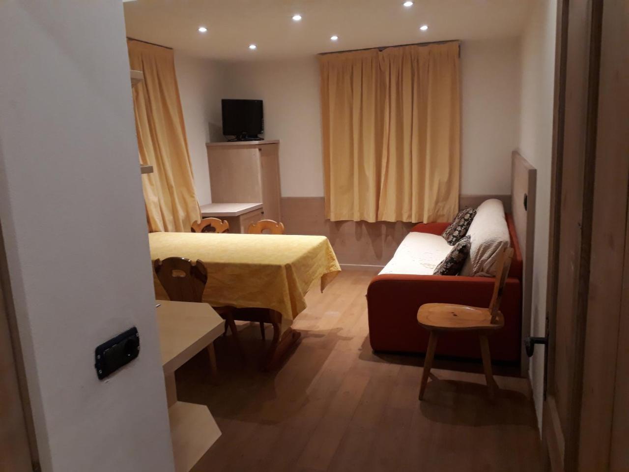 Chalet Del Sole Per Gruppi Livigno Ngoại thất bức ảnh