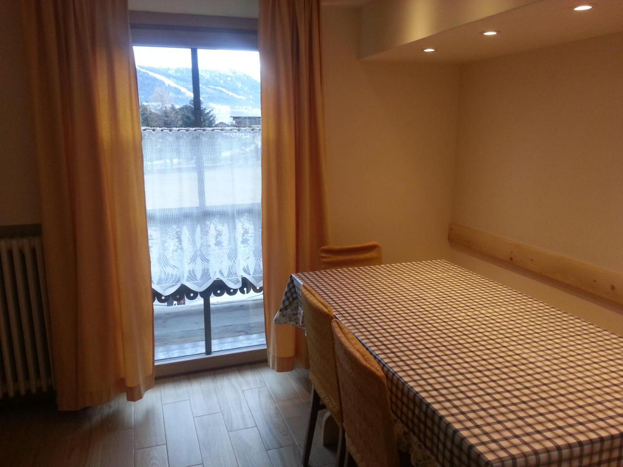 Chalet Del Sole Per Gruppi Livigno Ngoại thất bức ảnh