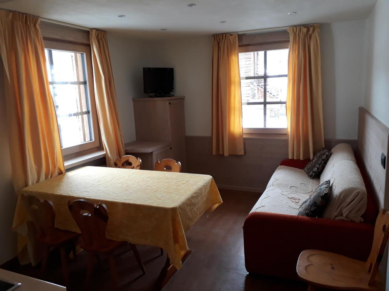 Chalet Del Sole Per Gruppi Livigno Ngoại thất bức ảnh
